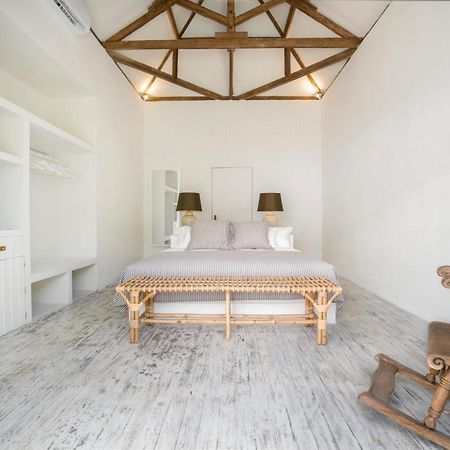 Ria Uluwatu, Tropical Chic Hotel מראה חיצוני תמונה