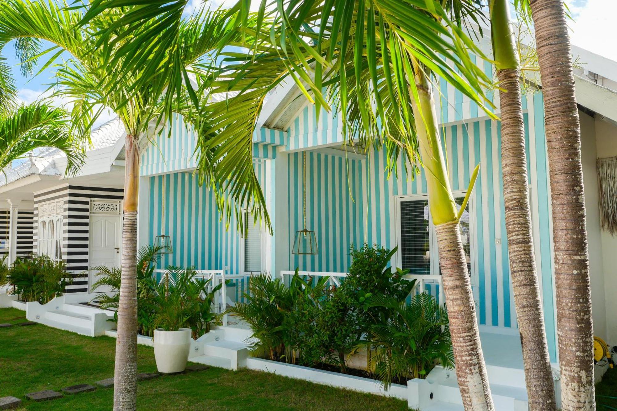Ria Uluwatu, Tropical Chic Hotel חדר תמונה