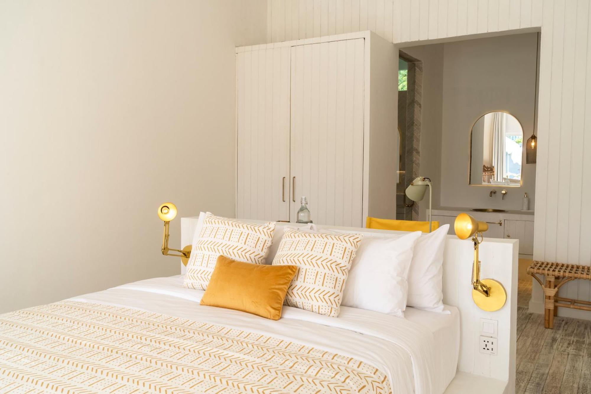 Ria Uluwatu, Tropical Chic Hotel מראה חיצוני תמונה